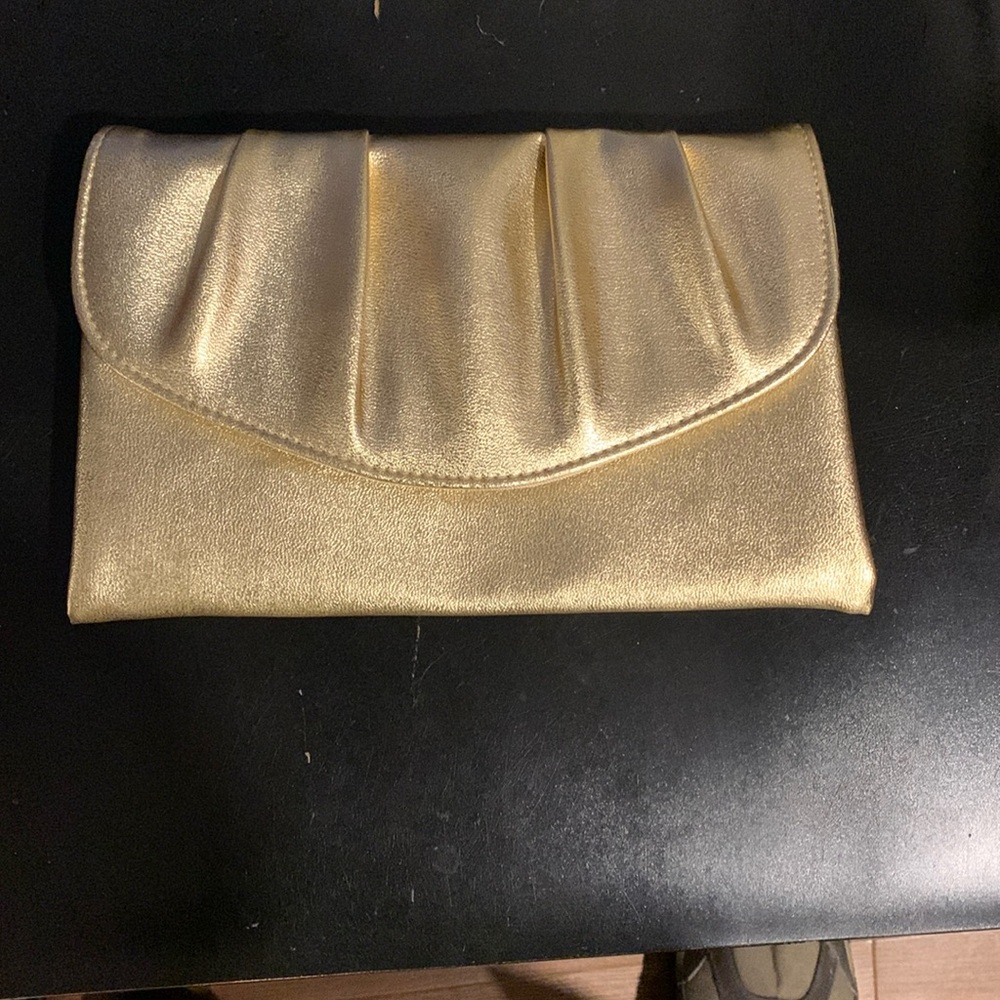 Gold clutch purse pre-owned evening bag